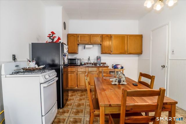 45 Sedgewick Avenue, Stratford, CT 06615