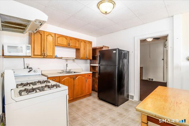 45 Sedgewick Avenue, Stratford, CT 06615