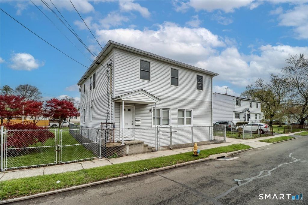 45 Sedgewick Avenue, Stratford, CT 06615