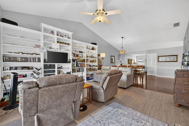 6057 LAKE POINTE DRIVE 410, Orlando, FL 32822