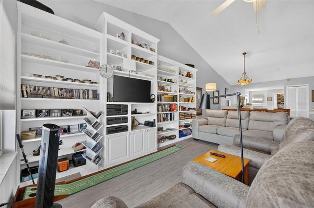 6057 LAKE POINTE DRIVE 410, Orlando, FL 32822