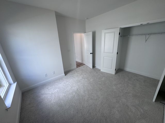 1823 Flatwaters St, Spring Hill, TN 37174