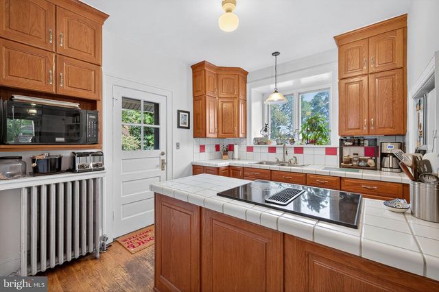 420 W CORK ST, Winchester, VA 22601