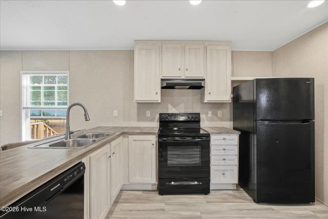 104 Sycamore Road, Southport, NC 28461