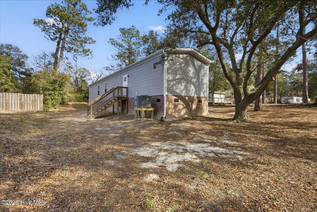 104 Sycamore Road, Southport, NC 28461