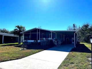 2032 CANOPY CIRCLE 148, Zellwood, FL 32798