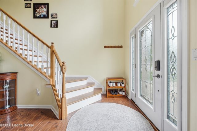8511 Missionary Ct, Louisville, KY 40291