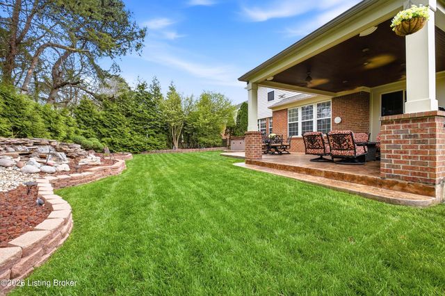 8511 Missionary Ct, Louisville, KY 40291