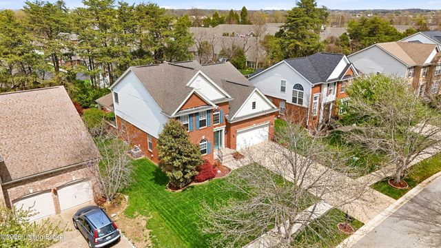 8511 Missionary Ct, Louisville, KY 40291