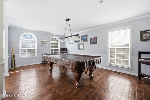 8511 Missionary Ct, Louisville, KY 40291