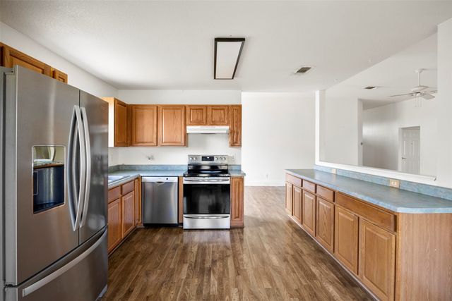 1021 Miles Avenue, Burleson, TX 76028