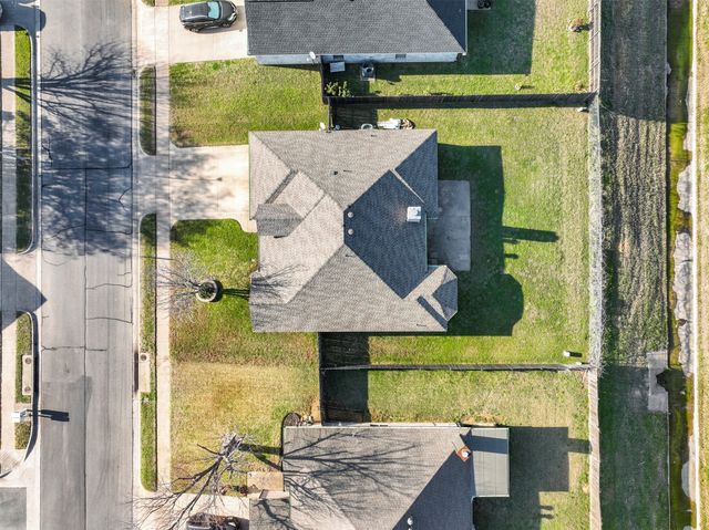 1021 Miles Avenue, Burleson, TX 76028