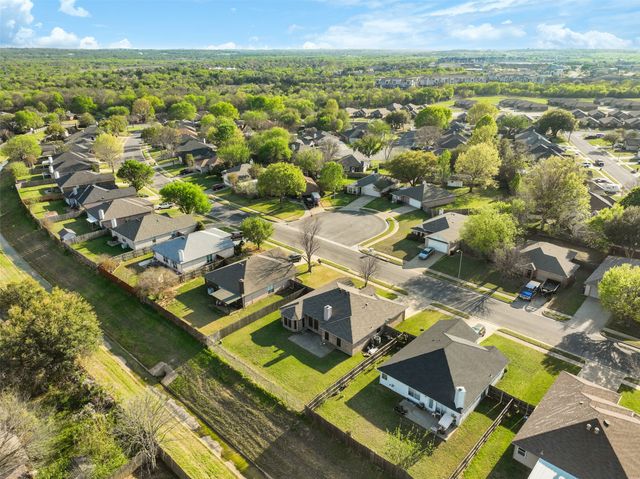 1021 Miles Avenue, Burleson, TX 76028