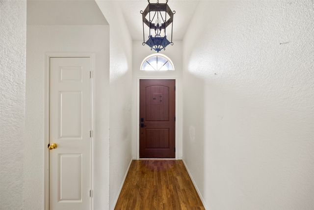 1021 Miles Avenue, Burleson, TX 76028