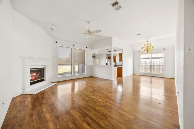 1021 Miles Avenue, Burleson, TX 76028