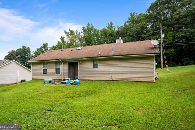 8 Priscilla Drive, Grantville, GA 30220