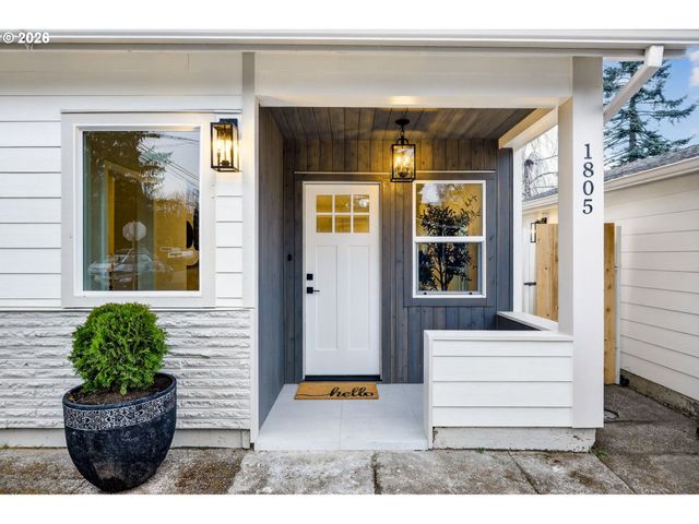 1805 Ne HIGHLAND St, Portland, OR 97211