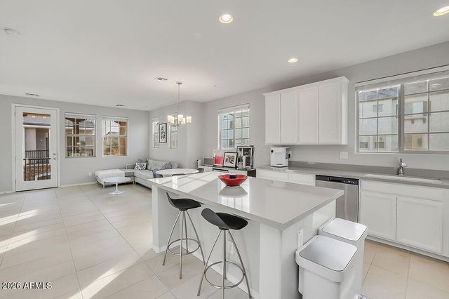 1711 E CHELSEA Lane, Gilbert, AZ 85295