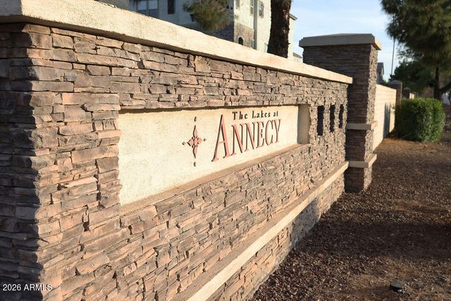 1711 E CHELSEA Lane, Gilbert, AZ 85295