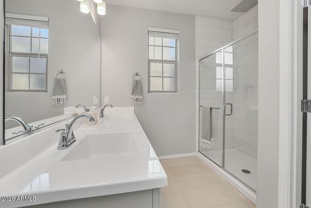 1711 E CHELSEA Lane, Gilbert, AZ 85295