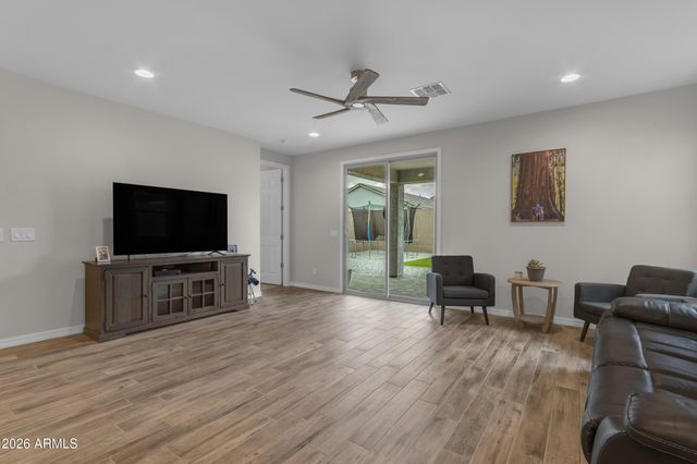 20974 W PALM Lane, Buckeye, AZ 85396