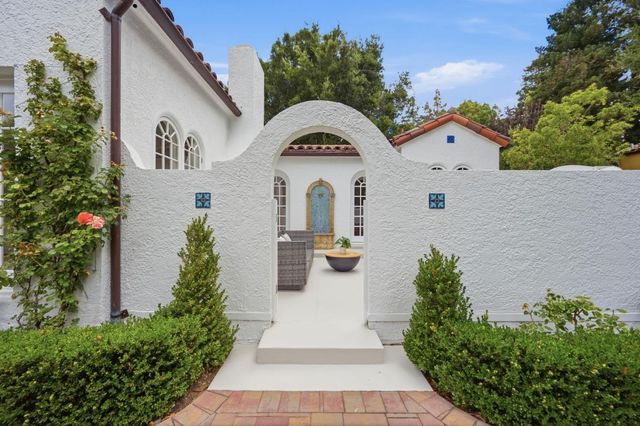 1535 Cowper Street, Palo Alto, CA 94301