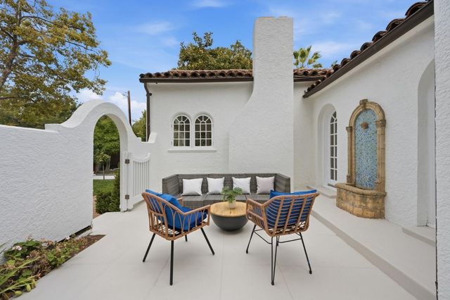 1535 Cowper Street, Palo Alto, CA 94301