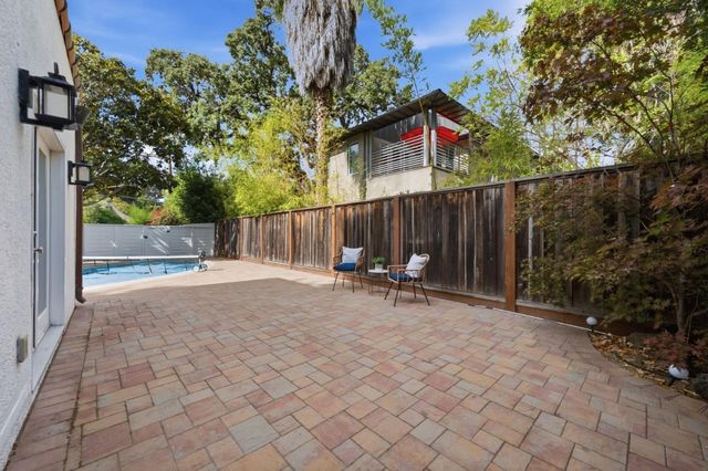 1535 Cowper Street, Palo Alto, CA 94301