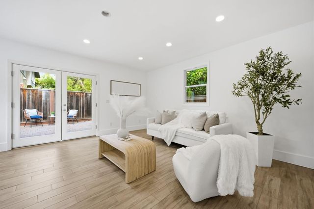 1535 Cowper Street, Palo Alto, CA 94301
