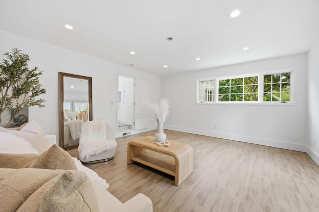 1535 Cowper Street, Palo Alto, CA 94301
