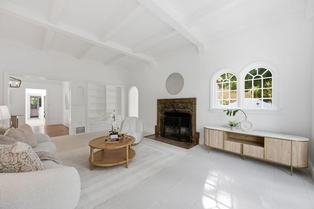 1535 Cowper Street, Palo Alto, CA 94301