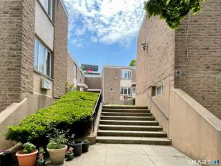 120 Wooster Street C, New Haven, CT 06511