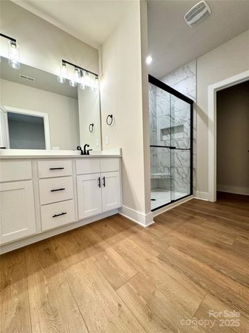 405 Scarlett Oak Court NE, Lenoir, NC 28605