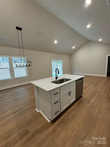 405 Scarlett Oak Court NE, Lenoir, NC 28605