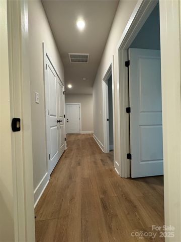 405 Scarlett Oak Court NE, Lenoir, NC 28605