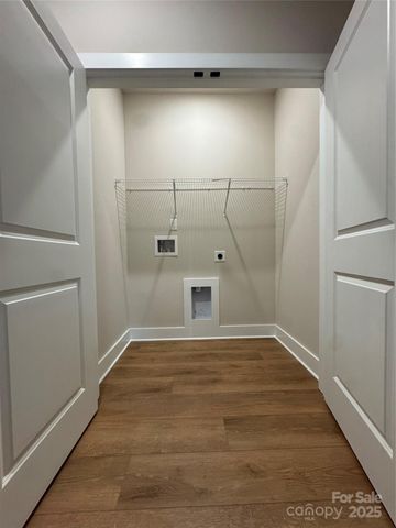 405 Scarlett Oak Court NE, Lenoir, NC 28605