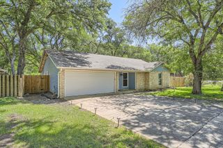 2700 Coatbridge DR, Austin, TX 78745