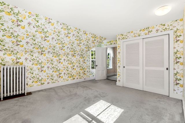 42 Walnut Rd, Hamilton, MA 01982