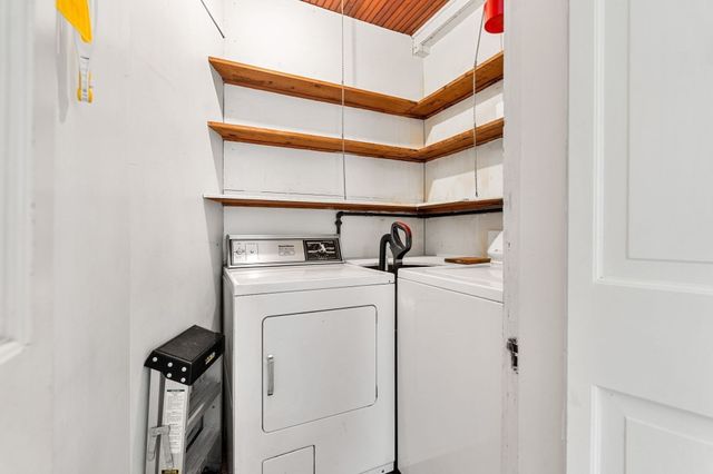 42 Walnut Rd, Hamilton, MA 01982