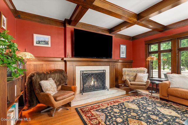 504 First St, Wallace, ID 83873