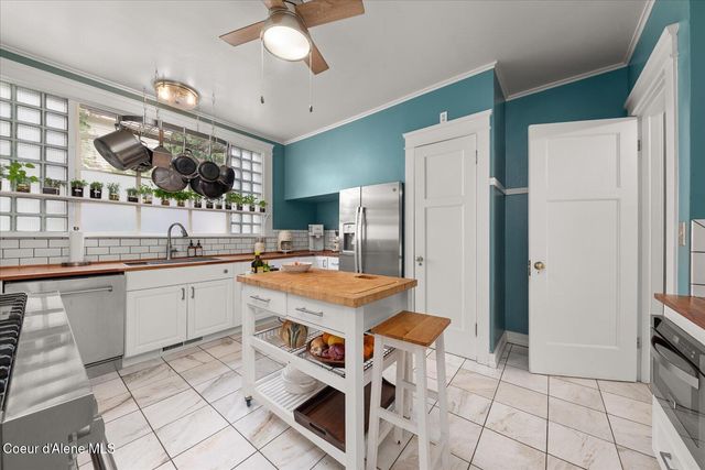 504 First St, Wallace, ID 83873