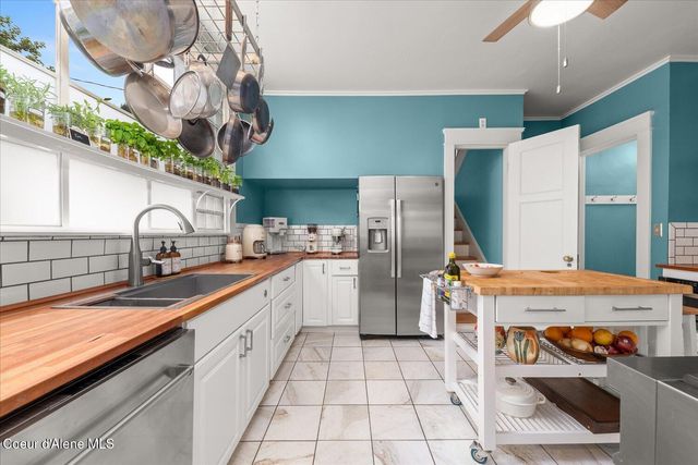 504 First St, Wallace, ID 83873