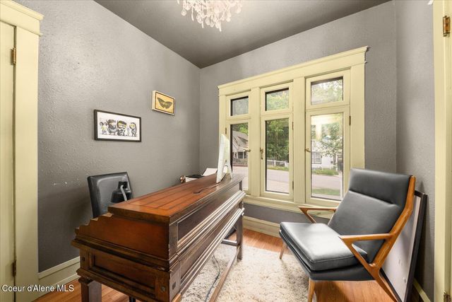 504 First St, Wallace, ID 83873