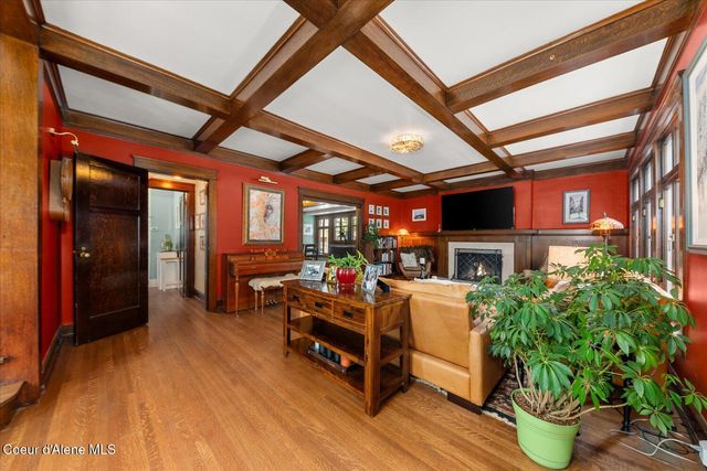 504 First St, Wallace, ID 83873