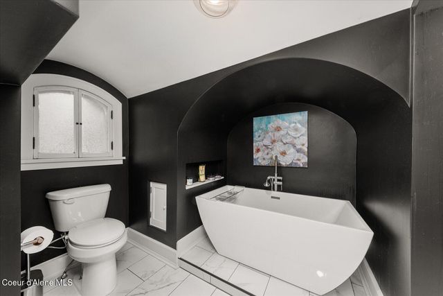 504 First St, Wallace, ID 83873