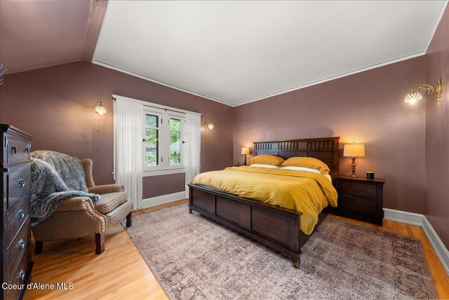 504 First St, Wallace, ID 83873