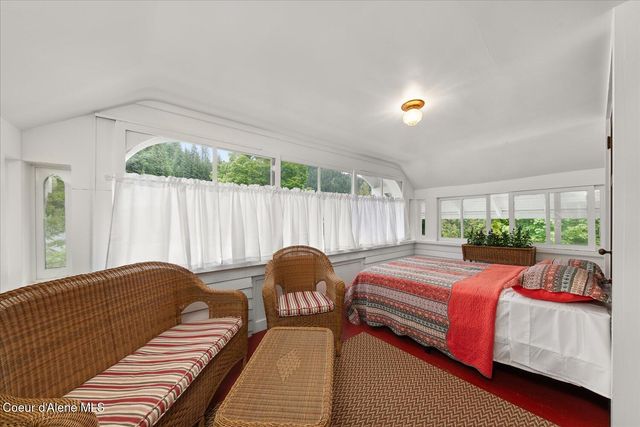 504 First St, Wallace, ID 83873