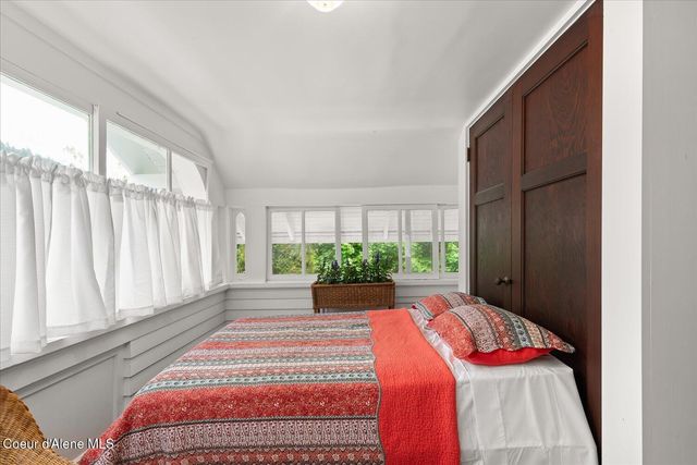 504 First St, Wallace, ID 83873