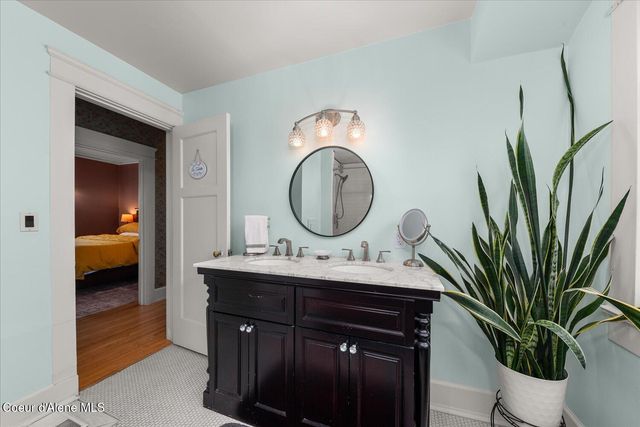 504 First St, Wallace, ID 83873