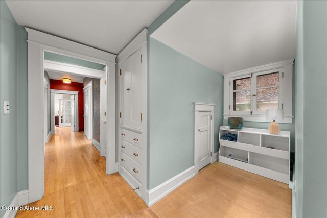 504 First St, Wallace, ID 83873